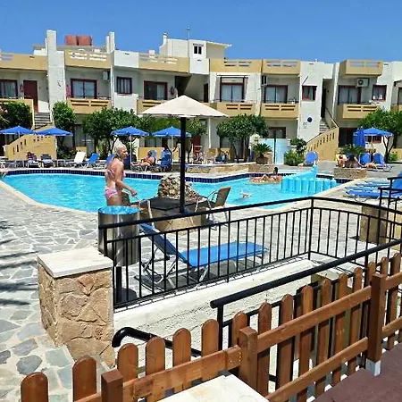 Paradise Hotel 2*