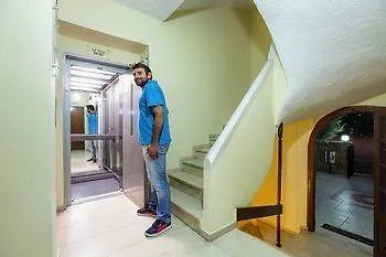 Paradise Hotel